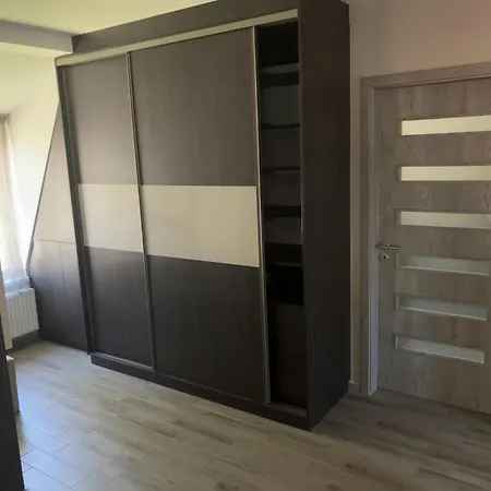 アパート Lenti Central Apartman レンティ